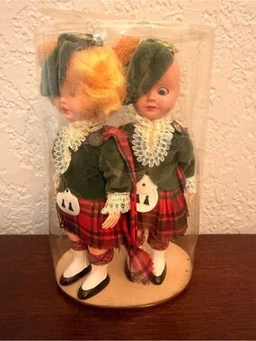 Vintage Scottish Boy Girl Doll Kilt Eyes Open Close 1950’s Souvenir Doll In Box